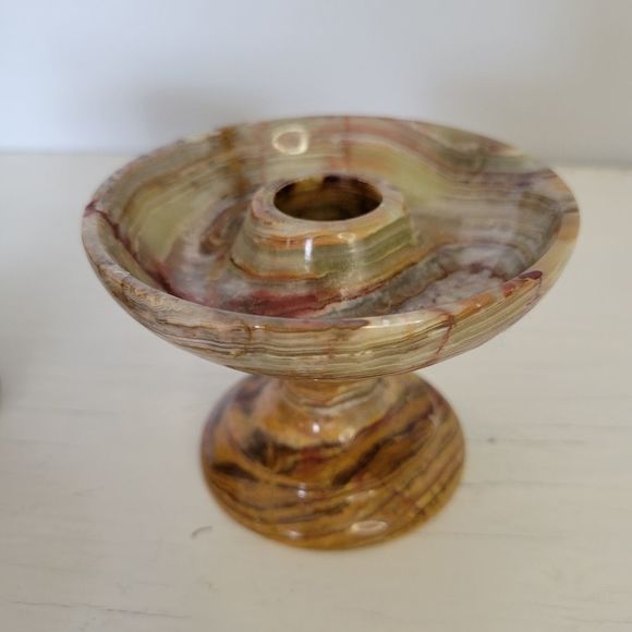 Swirled Onyx Marble Polished Stone Candlestick Holders Carved in Pakistan - Picture 6 of 11